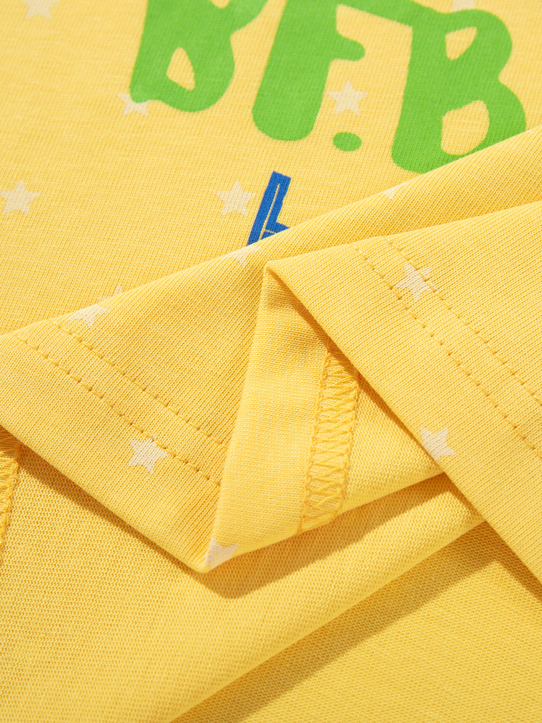 OYL-Lab Star All Over Apple Graphic Tee