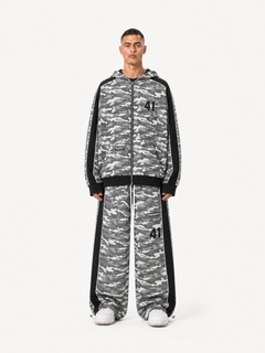 OYL-Lab Camo Contrast Panel Baggy Pants